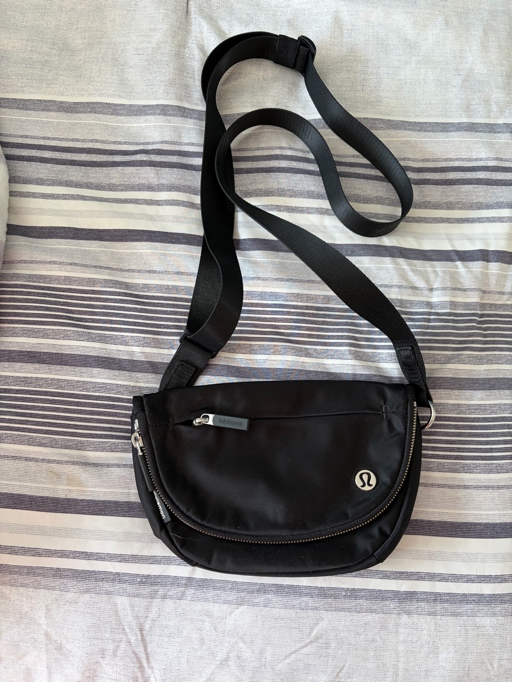 Lululemon All Night Festival Bag Micro 2L